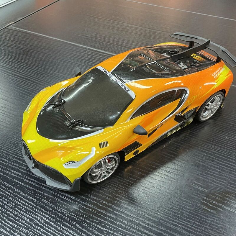 Boutique Planete Jouets France - Voiture télécommandée Maserati 1/14 Jaune 2 Voiture télécommandée Maserati 1/14 Jaune – Image 2