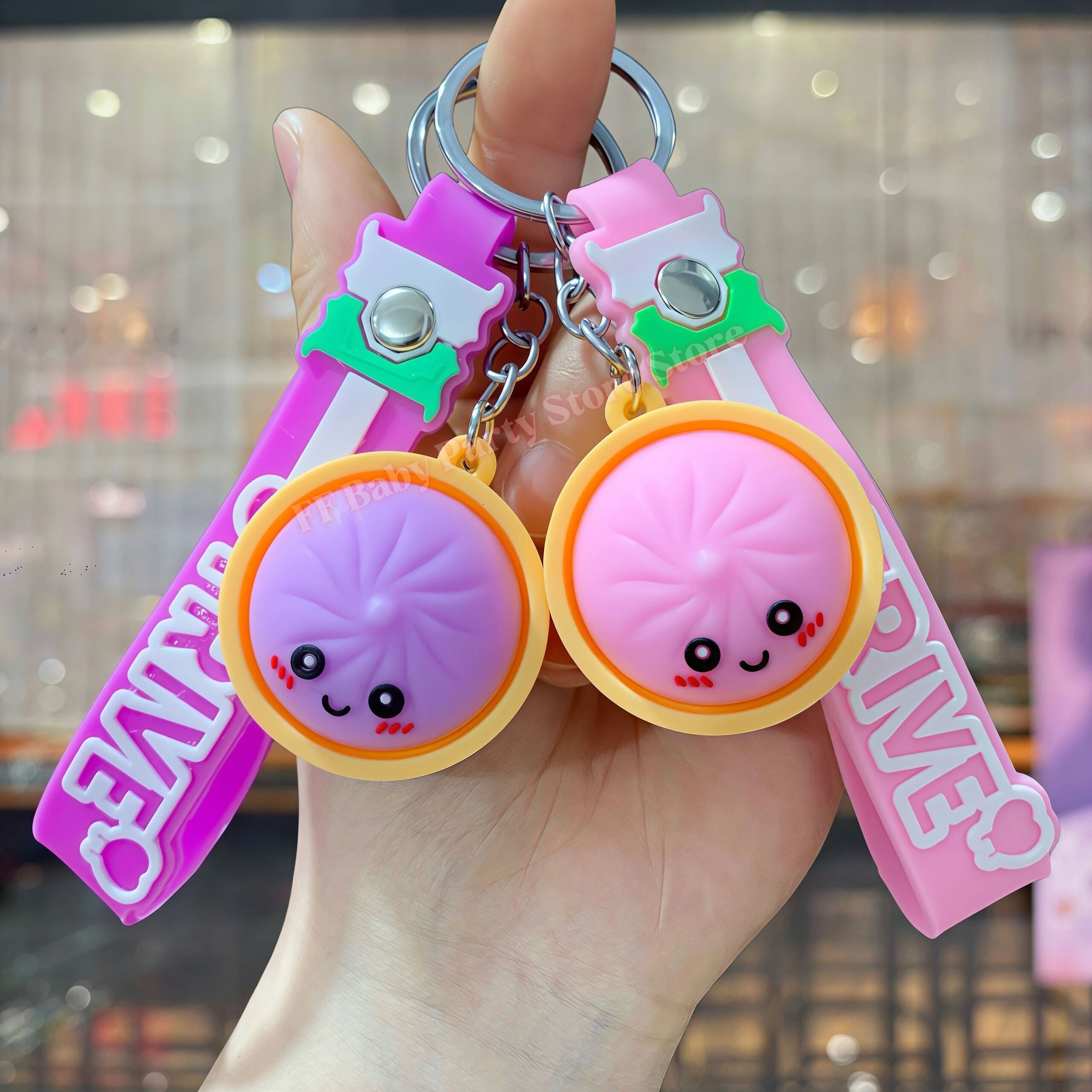 Boutique Planete Jouets France - Porte-Clés Dumpling Kawaii en Silicone – 6 Couleurs 4 Porte-clés dumpling violet et rose - Planete Jouets France