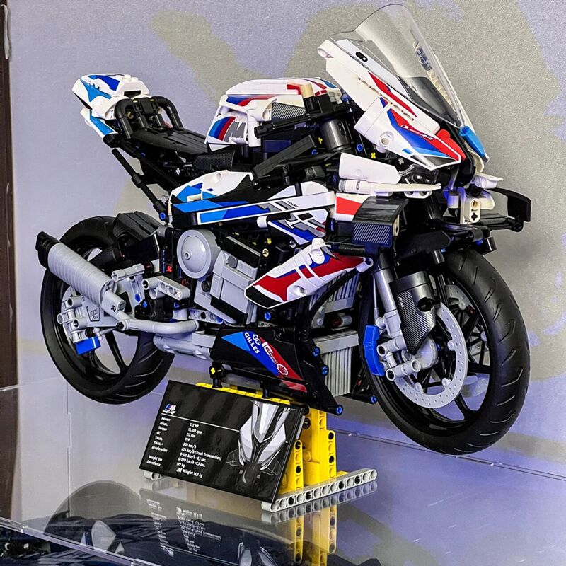 Boutique Planete Jouets France - BMW M1000 RR compatible avec briques LEGO Technic 2 BMW M1000 RR compatible avec briques LEGO Technic – Image 2